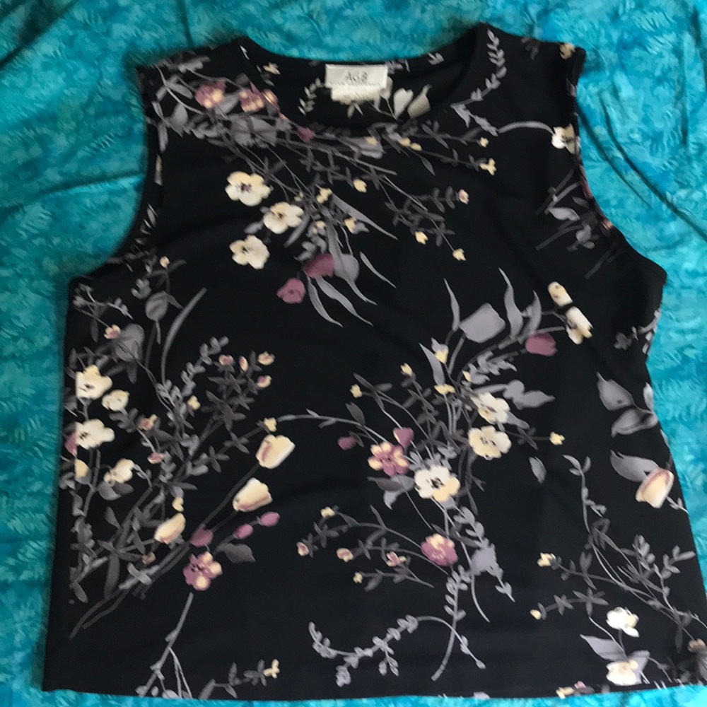 Black floral sleeveless top